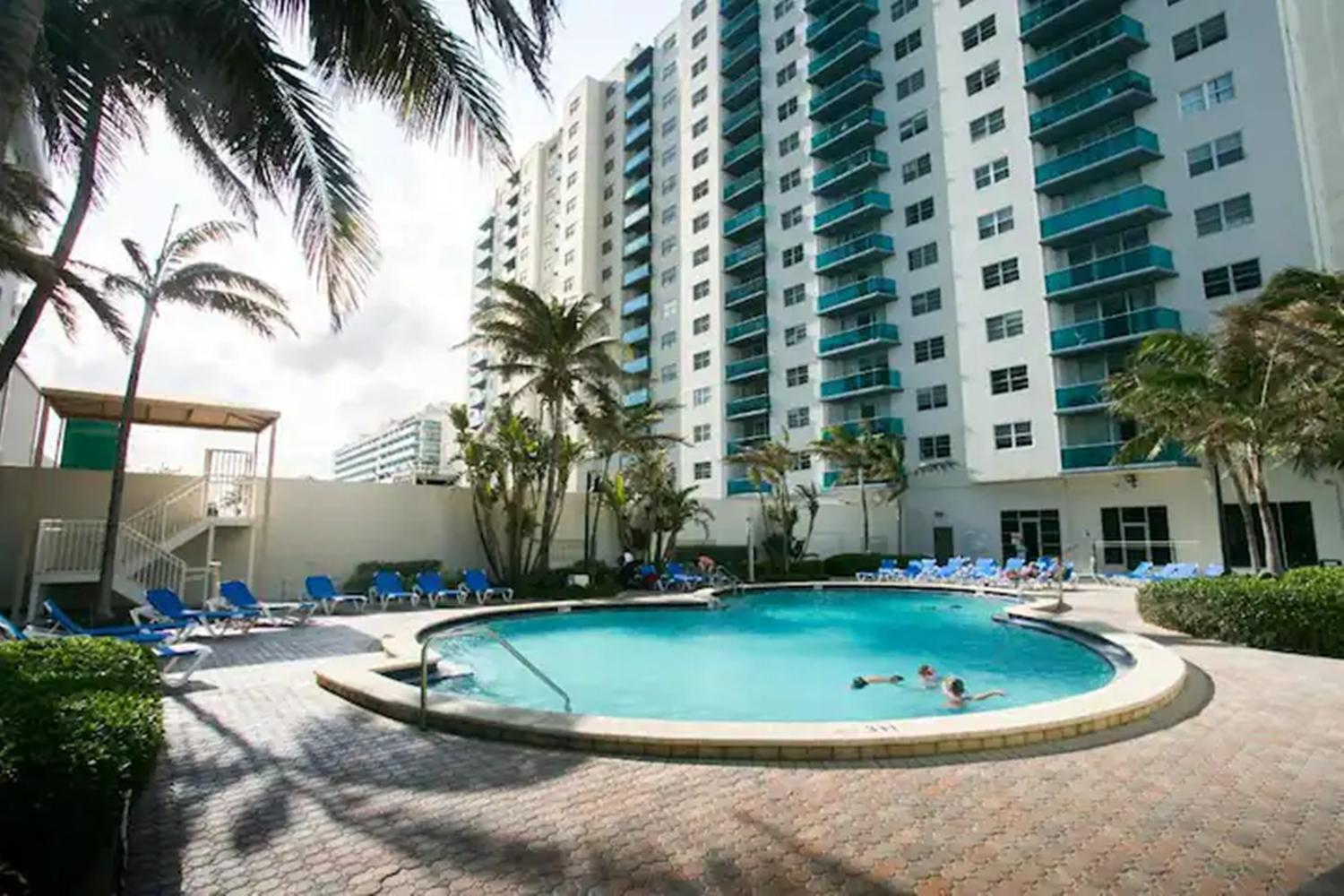 Sian Private Apartments Hollywood Exterior photo