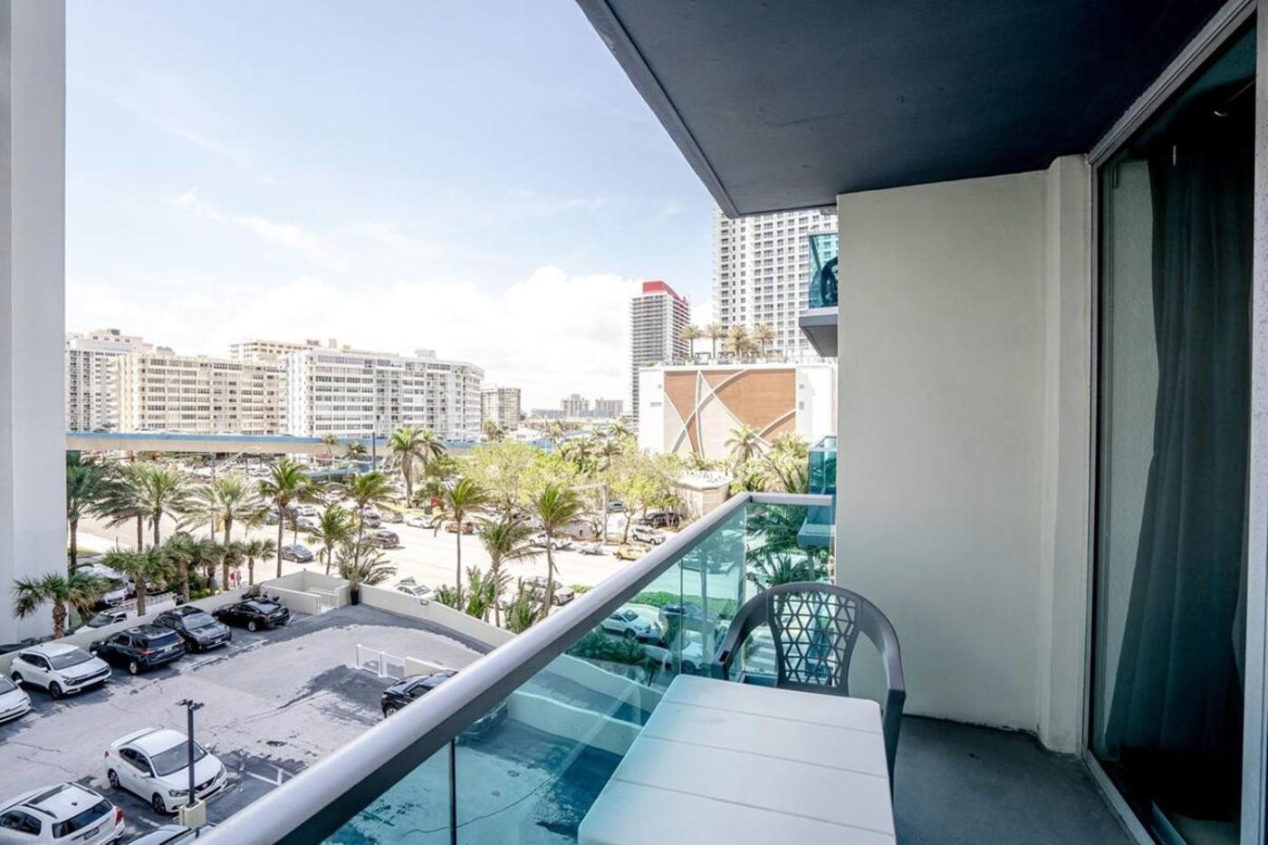 Sian Private Apartments Hollywood Exterior photo